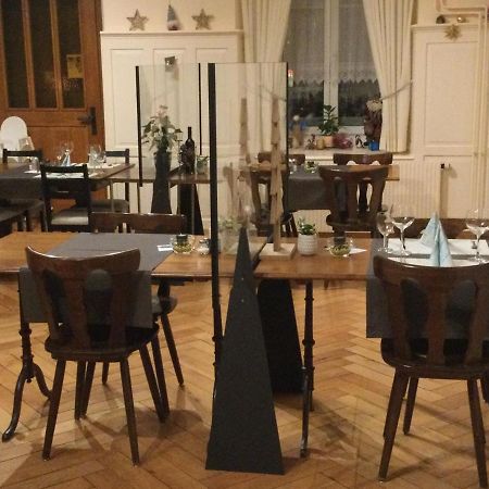 Hotel Restaurant Raben Linthal Екстер'єр фото