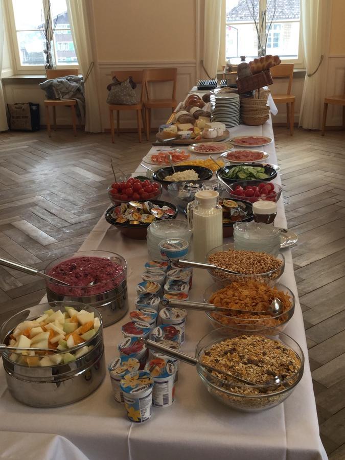 Hotel Restaurant Raben Linthal Екстер'єр фото